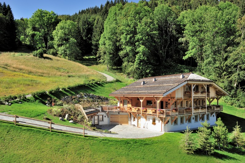 Grand chalet bois sur mesure en pleine nature, Megève